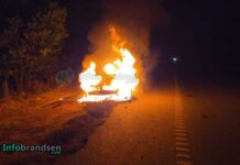 Incendio vehicular en el acceso a Jeppener