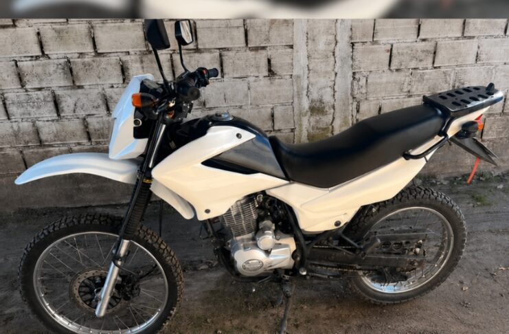 Robaron una moto frente a la Sociedad Rural y la recuperaron en Jeppener