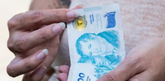 El Gobierno busca imponer un salario mínimo de más de $1.000.000