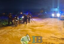 Agresión a dos policías durante un procedimiento en el barrio Las Mandarinas