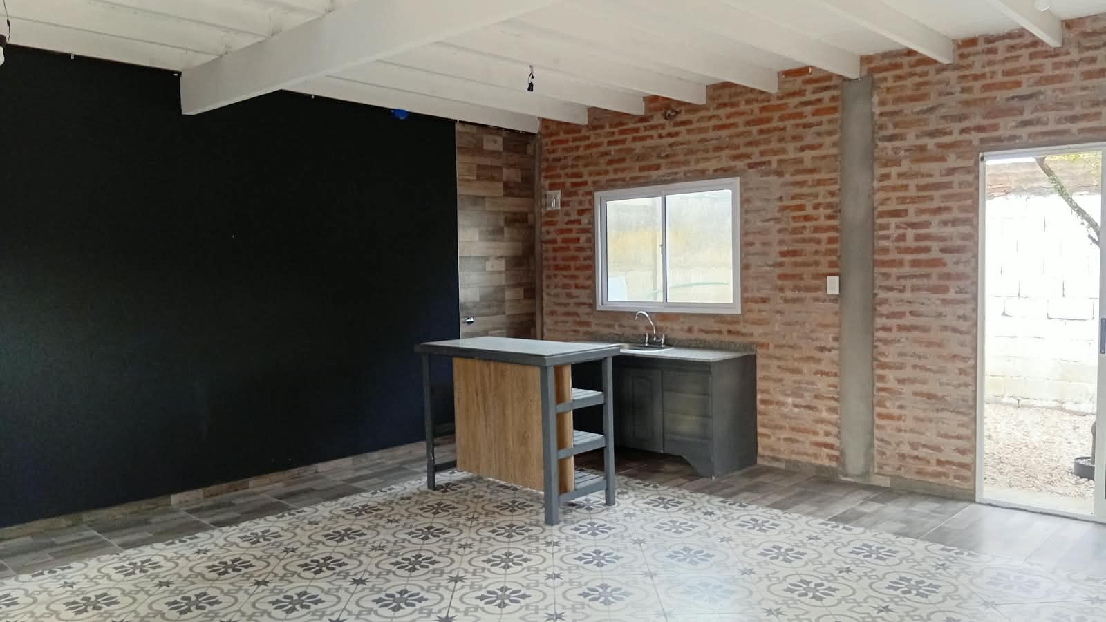 Cocina integrada de la propiedad.