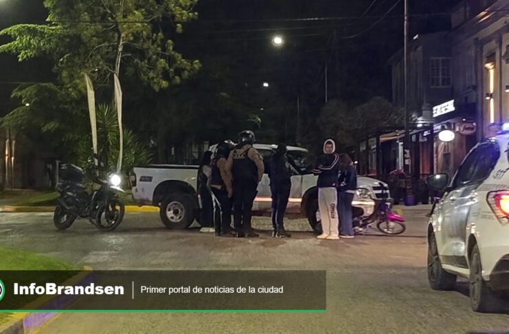 Accidente en Mitre y Las Heras: chocaron una camioneta y una moto