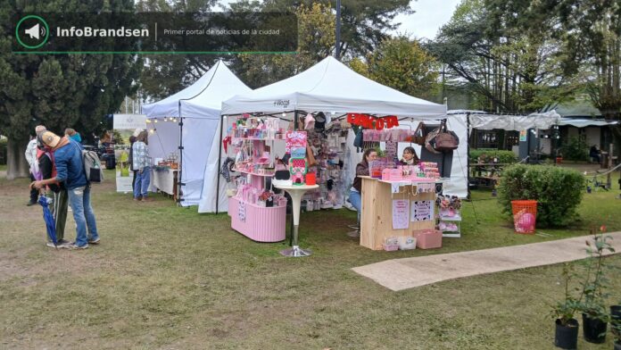 Desfile de animales premiados en la pista. - Expo Rural Brandsen 2026